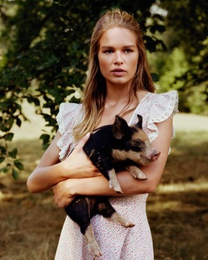  Anna Ewers for Vogue Paris [November 2018]
