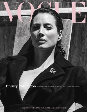  Christy Turlington for Vogue Poland [September 2018]