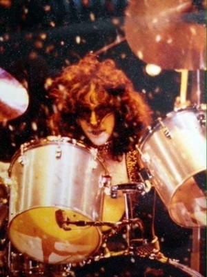  Eric (NYC) July 25, 1980 (Eric Carr makes his debut at the Palladium) Unmasked Tour