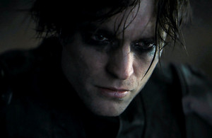  First official look at Robert Pattinson as Bruce Wayne in The Batman (2021)