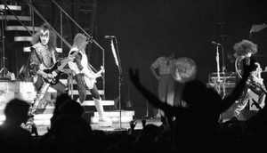  Kiss ~Daly City, California...August 16, 1977 (Love Gun Tour)