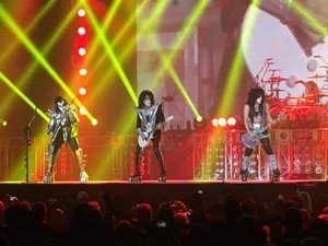  吻乐队（Kiss） ~Independence, Missouri...July 20, 2016 (Freedom to Rock Tour)