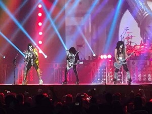  吻乐队（Kiss） ~Independence, Missouri...July 20, 2016 (Freedom to Rock Tour)
