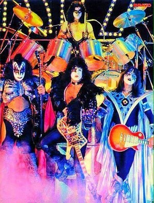  Kiss (NYC) July 25, 1980 (Eric Carr makes his debut at the Palladium)