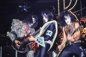  吻乐队（Kiss） (NYC) June 24, 1979 (Dynasty Tour)