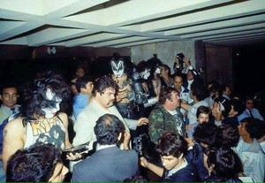  baciare ~Rio de Janeiro, Brazil...June 16, 1983 (Creatures of the Night Tour)