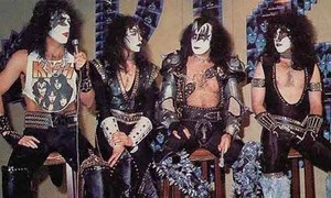  吻乐队（Kiss） ~Rio de Janeiro, Brazil...June 16, 1983 (Creatures of the Night Tour)