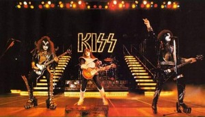  Kiss ~San Diego, California...August 19, 1977 (Love Gun Tour - ALIVE II photo Shoot)