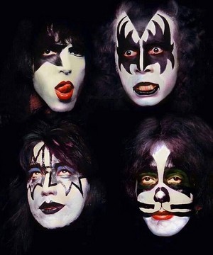  吻乐队（Kiss） ~Savannah, Georgia...June 20, 1979 (I was Made for Loving 你 and Sure Know Something filming)