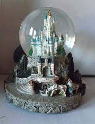  Magic Kingdom Snow Globe música Box