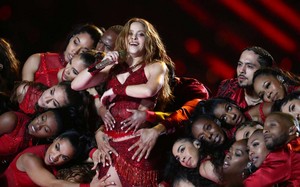  Shakira live at The Super Bowl LIV Halftime montrer 2020