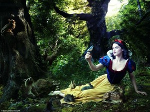 Snow White cosplay 