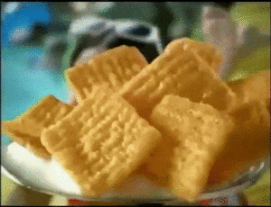  Victoria Justice amendoim manteiga torrada, brinde Crunch Commercial
