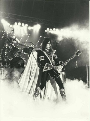  Ace ~Paris, France...September 27, 1980 (Unmasked World Tour)