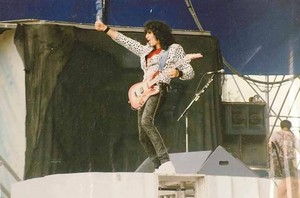 Bruce ~Tilburg, Holland...September 4, 1988 (Monsters of Rock)