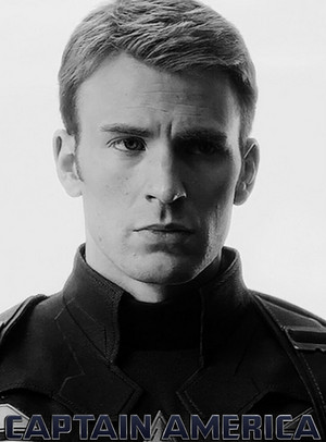  Chris Evans as Steve Rogers || Captain America ⭐