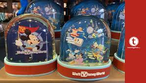  Disney Souvenir Snow Domes
