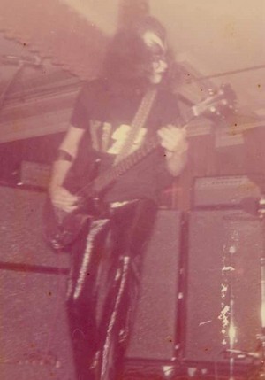  Gene (NYC) July 13, 1973 (Diplomat Hotel - Crystal Ballroom)
