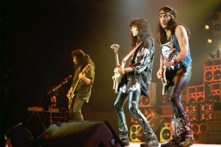 kiss revenge tour opening acts