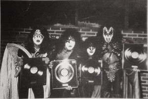  吻乐队（Kiss） ~Drammen, Norway...October 13, 1980 (Unmasked World Tour)