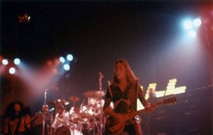  baciare ~Hempstead, Long Island, New York...August 23, 1975 (Hotter Than Hell Tour)