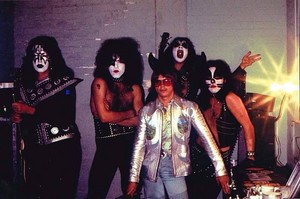  kiss ~Houston, Texas...October 4, 1974 (KISS Tour)