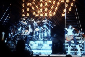 KISS ~Inglewood, California...August 26, 1977 (Love Gun Tour) 