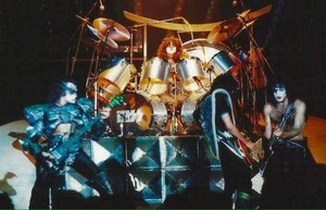  吻乐队（Kiss） ~London, England...September 9, 1980 (Unmasked World Tour)