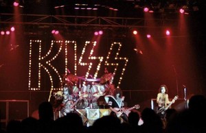  키스 ~London, England...September 9, 1980 (Unmasked World Tour)