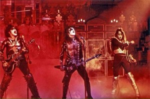  KISS ~Paul Lynde Halloween Special (Taping of Detroit Rock City) October 20, 1976 (ABC Studios)