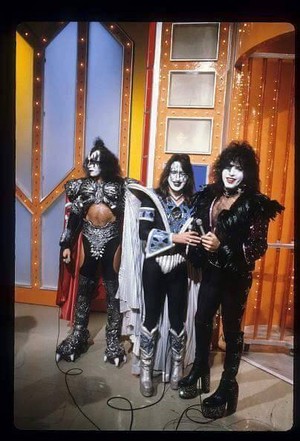  Kiss on ABC's Kids (KISS) are People Too...Taped July 30th/Air rendez-vous amoureux, date September 21, 1980