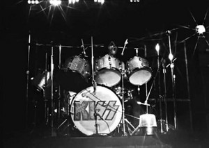  Peter ~Houston, Texas...October 4, 1974 (KISS Tour)