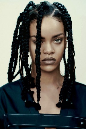  Rihanna