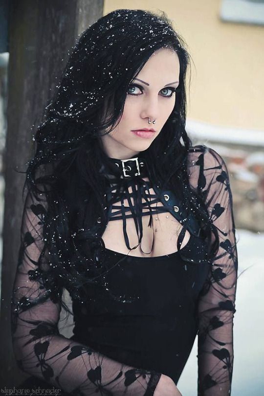 beautiful Goth girls🖤🤘