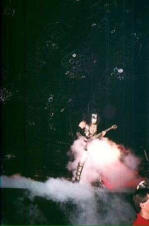  Gene ~Zurich, Switzerland...December 19, 1996 (Alive Worldwide Tour)