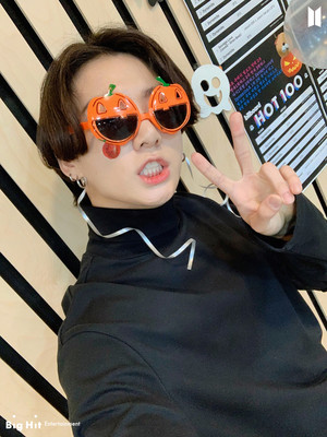 HALLOWEEN WITH BTS | JUNGKOOK