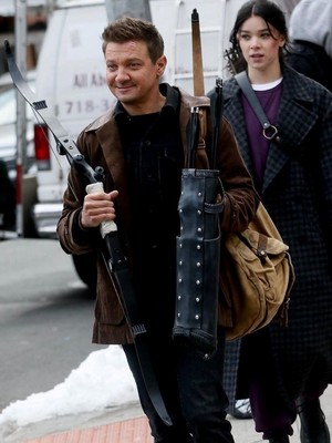  Hailee Steinfeld and Jeremy Renner on the set of Hawkeye || December 8, 2020