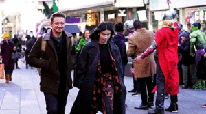  Hailee Steinfeld and Jeremy Renner on the set of ‘Hawkeye’
