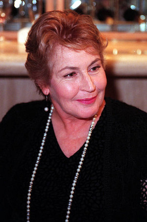  Helen Reddy