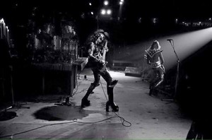  Ciuman ~ Atlanta, Georgia...November 23, 1974 (Hotter Than Hell Tour)