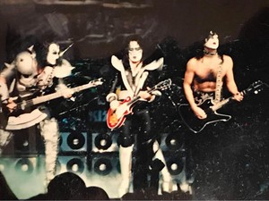  চুম্বন ~Columbus, Ohio...December 6, 1998 (Psycho Circus Tour)