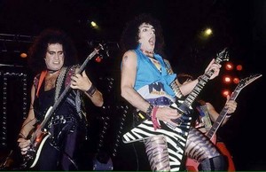  吻乐队（Kiss） ~London, England...October 23, 1983 (Lick it Up World Tour)