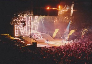  키스 (NYC) December 16, 1985 (Asylum World Tour)