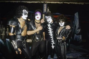  吻乐队（Kiss） (NYC) November 1, 1981 (Promotional video shoot for 'I')