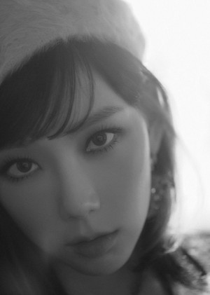  Taeyeon for 'What Do I Call You' teaser picha