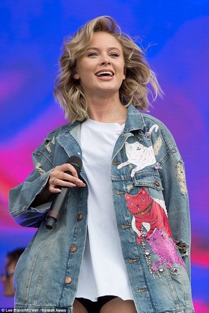  Zara Larsson