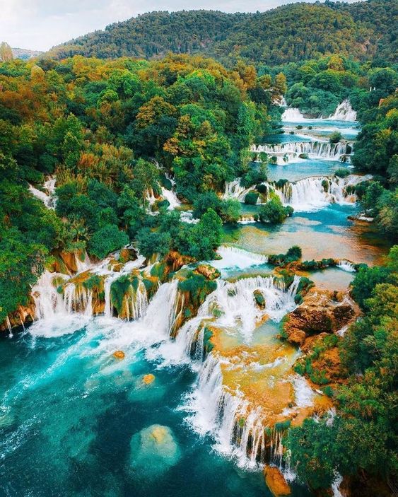 beautiful waterfall scenery 🌊🌸🌼