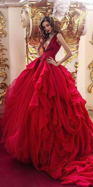  Beautiful In Red 🌹