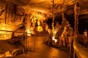  Cathedral Caverns State Park, Alabama