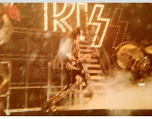  Gene ~Philadelphia, Pennsylvania...December 22, 1977 (Alive II Tour)